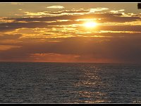 2012-06-24 025-border  Zonsondergang midden op zee
